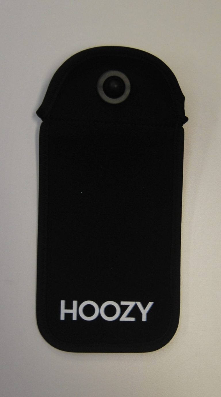 Achterkant van de afgesloten Hoozy hoes